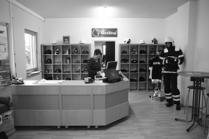 shop_3032_300
